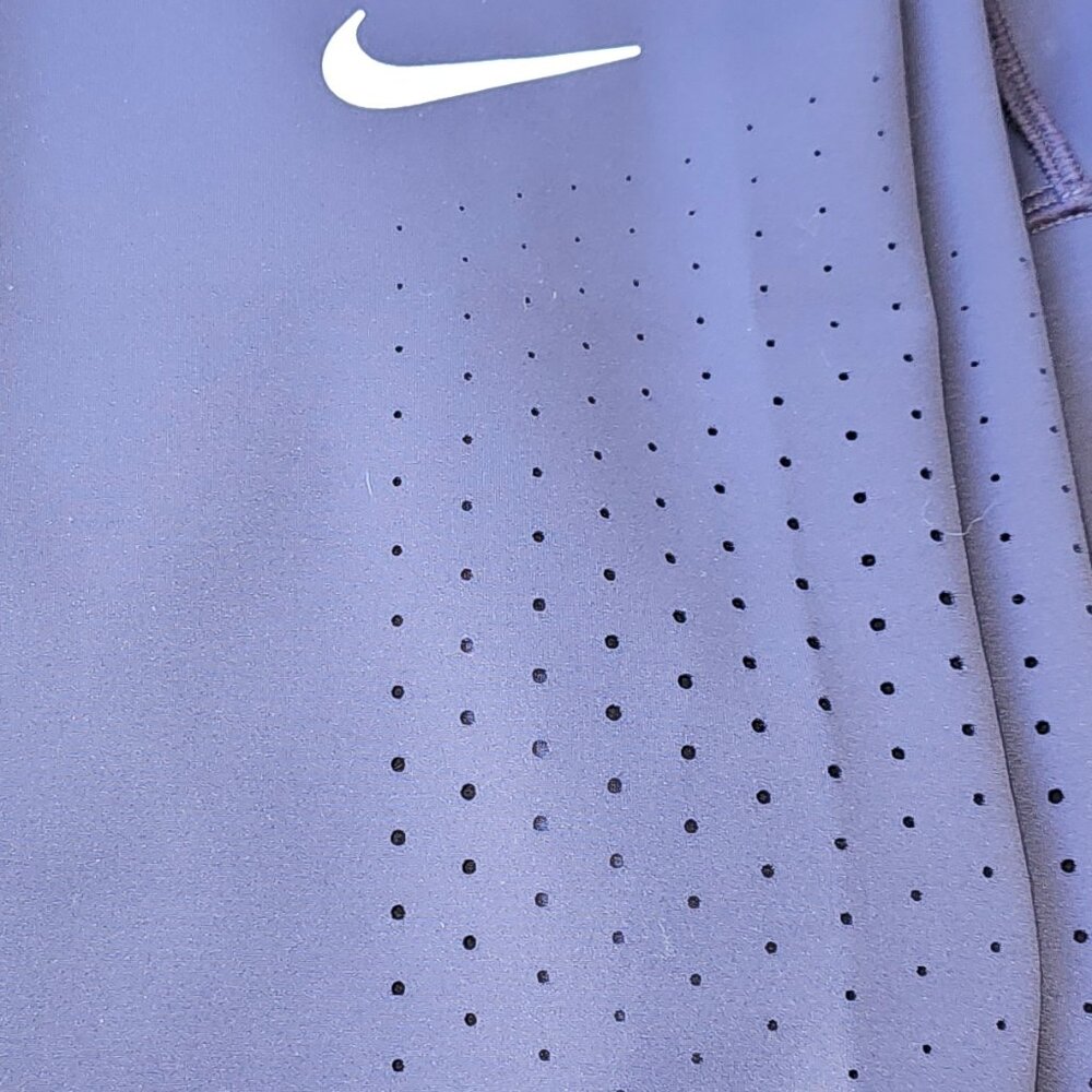 Nike Epic Luxe Mid-Rise Crop Pocket Running Leggings,plus size 1X purple